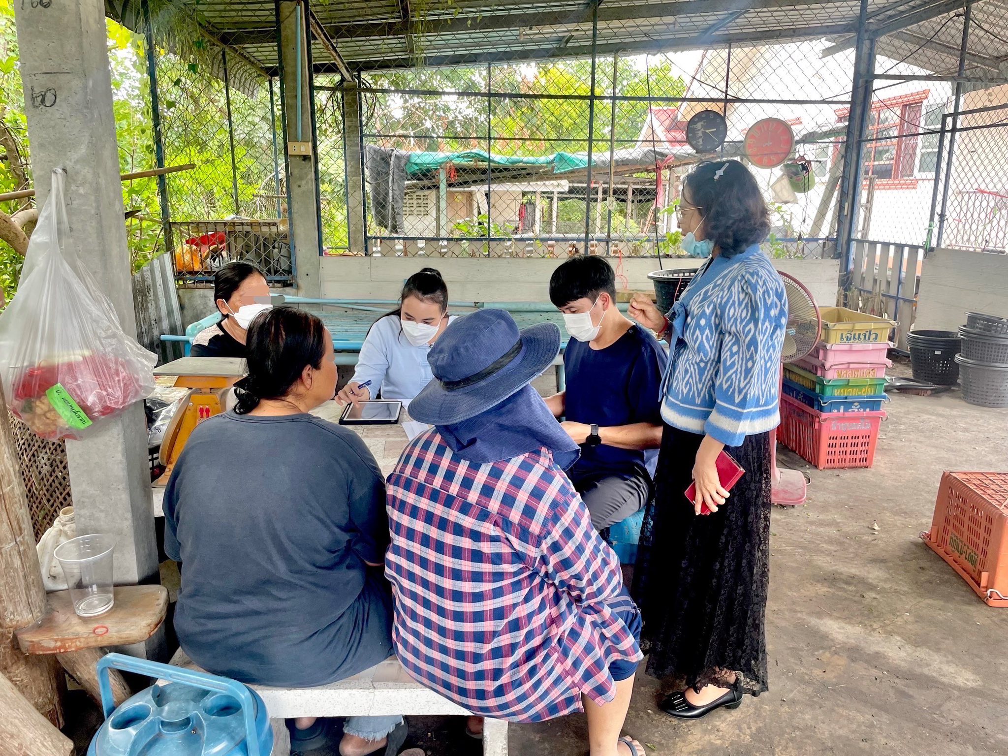 สพอ.บ้านหมอ ลงพื้นที่ติดตามหนี้กองทุนพัฒนาบทบาทสตรี และให้คำแนะนำแก่ลูกหนี้กองทุนพัฒนาบทบาทสตรีในพื้นที่ตำบลสร่างโศก